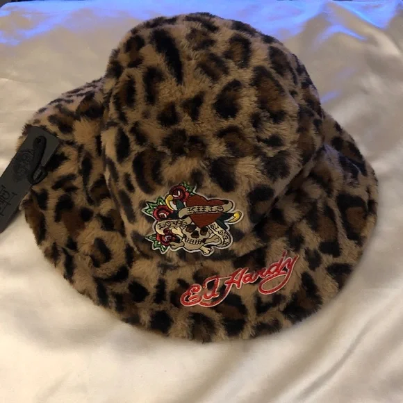 Ed Hardy | Accessories | Ed Hardy Faux Fur Love Kills Slowly  display picture 3